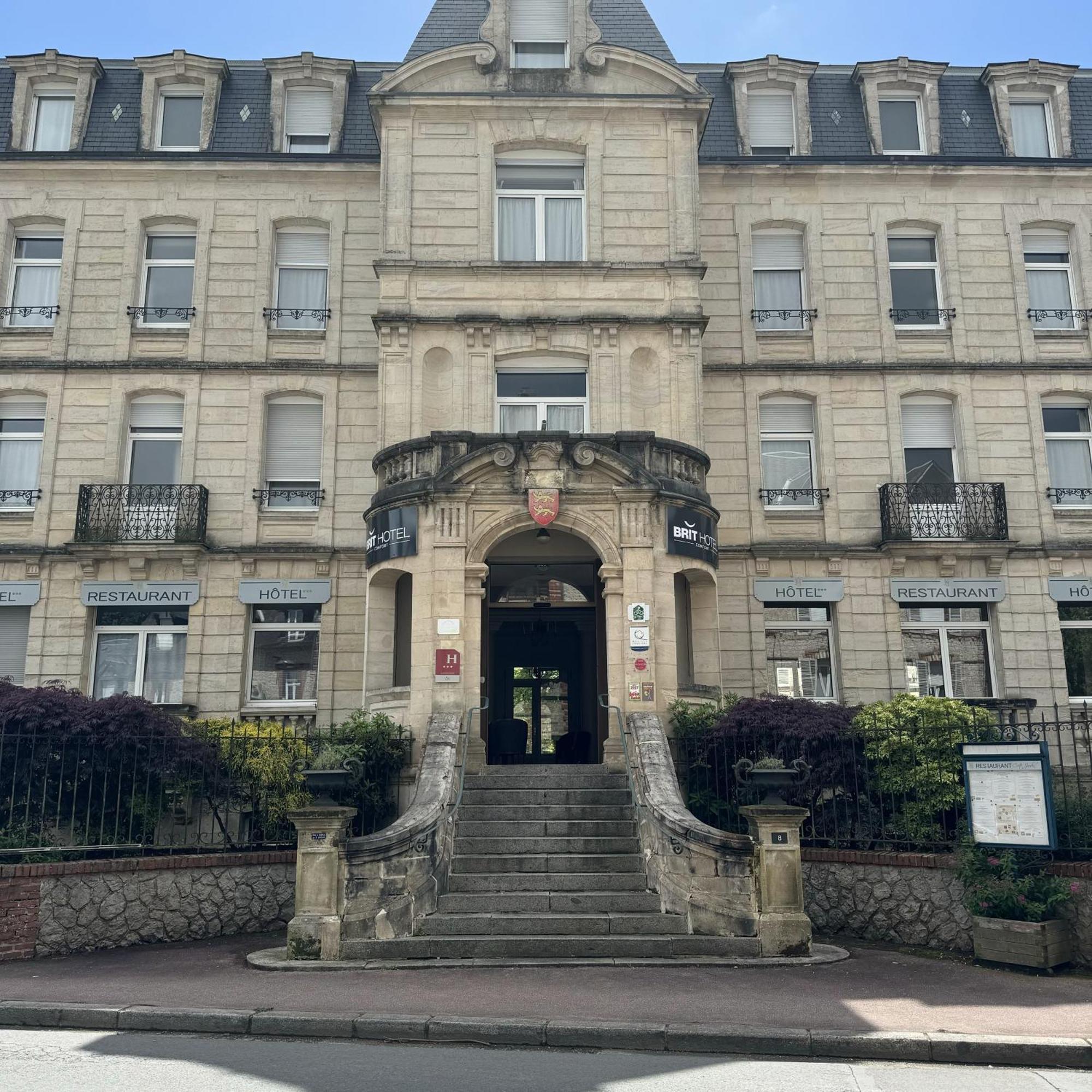 Brit Hotel Confort Bagnoles Normandie Bagnoles de l'Orne Normandie Exterior photo